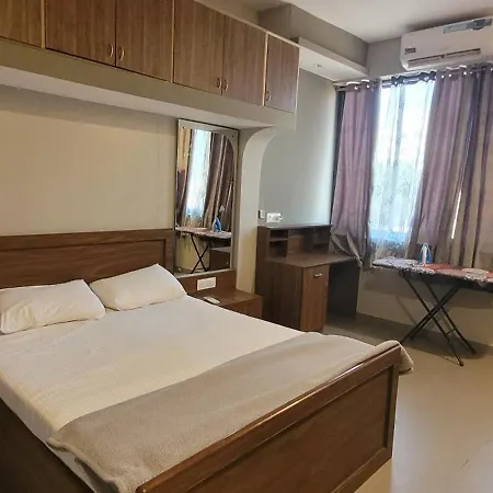 Rk 2 And 3 Bedroom Penthouse Panaji Exterior photo